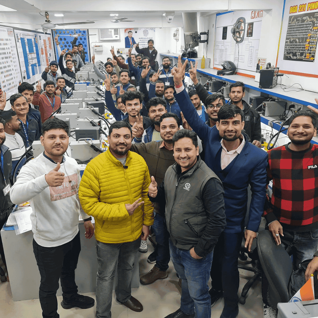 Join the Live Mobile Repairing Course in Tilak Nagar, Delhi